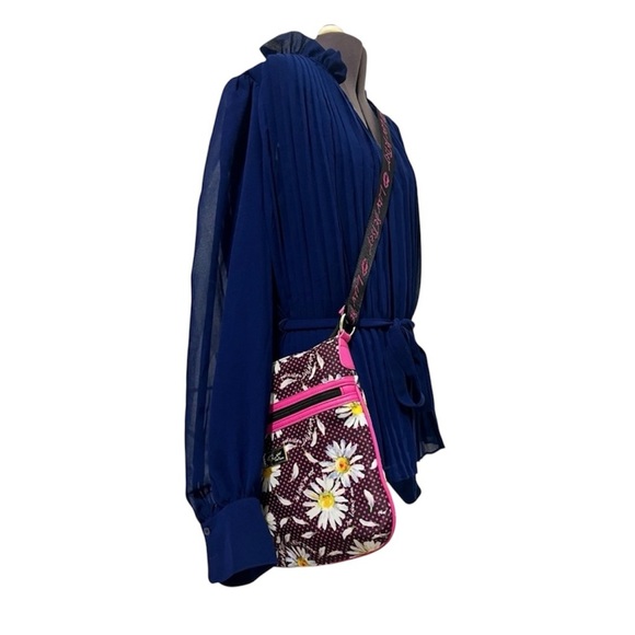 Luv Betsey Betsey Johnson Daisy Polka Dot Crossbody 10” x 10” x .25 - Picture 14 of 15